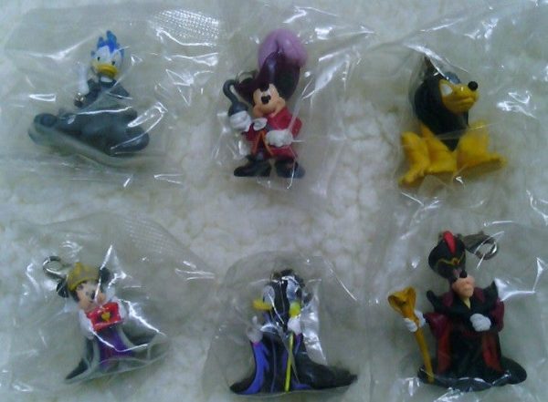 Yujin Disney Characters Capsule World Gashapon Halloween 6 Strap Mascot Figure Set Supply